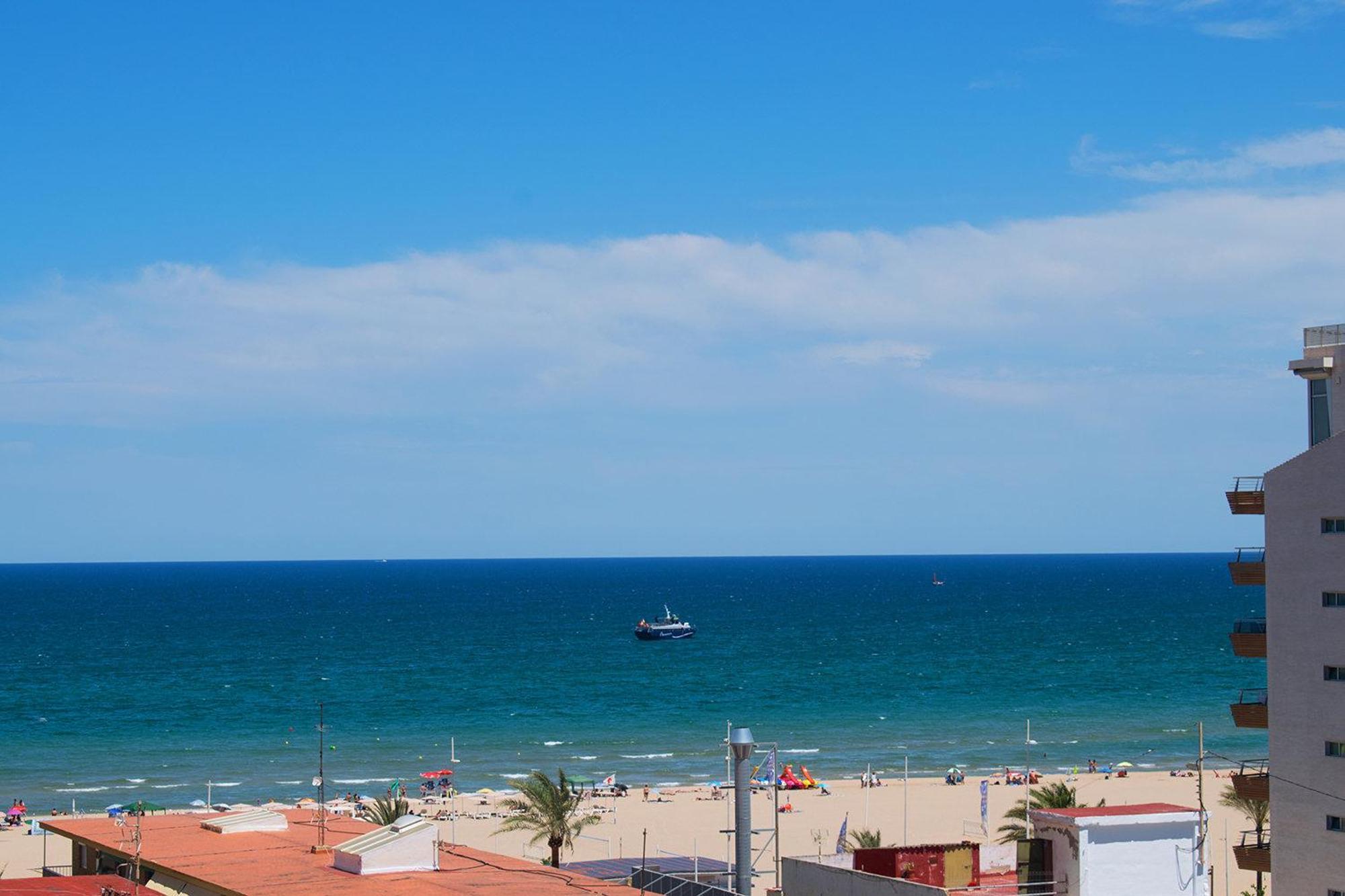 El Tiburon - Piso Con Espectaculares Vistas Al Mar - Solo Para Familias Ideal Para 4 Personas - Aire - Calefaccion - Ganador Award 2025, 2024, 2023, 2022 Playa de Gandia Zewnętrze zdjęcie