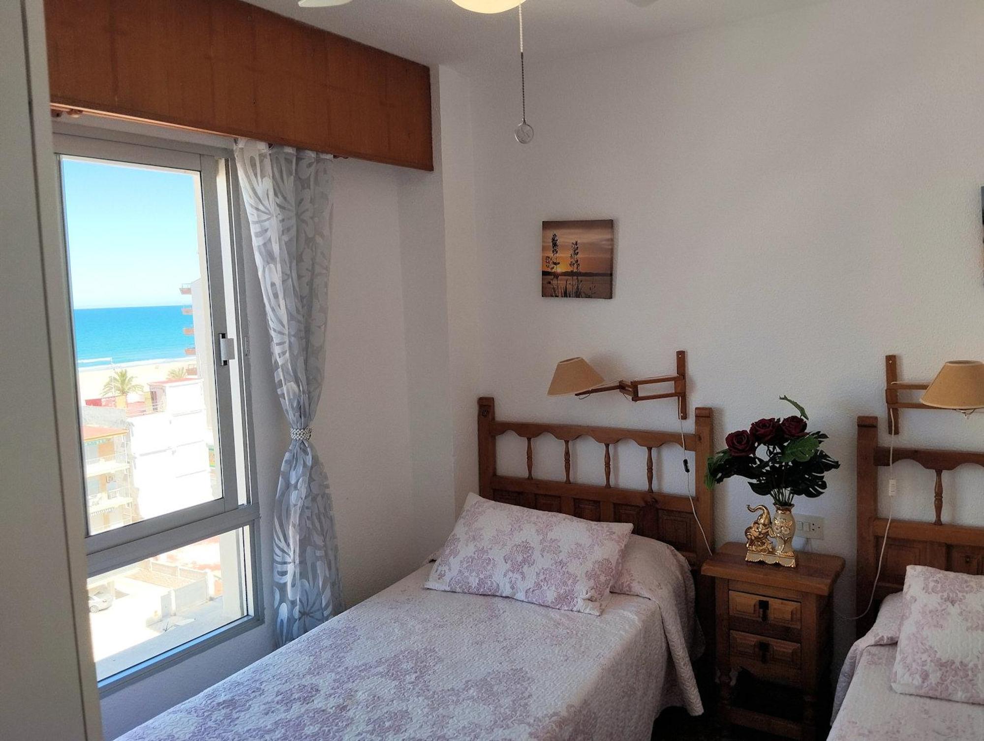 El Tiburon - Piso Con Espectaculares Vistas Al Mar - Solo Para Familias Ideal Para 4 Personas - Aire - Calefaccion - Ganador Award 2025, 2024, 2023, 2022 Playa de Gandia Zewnętrze zdjęcie